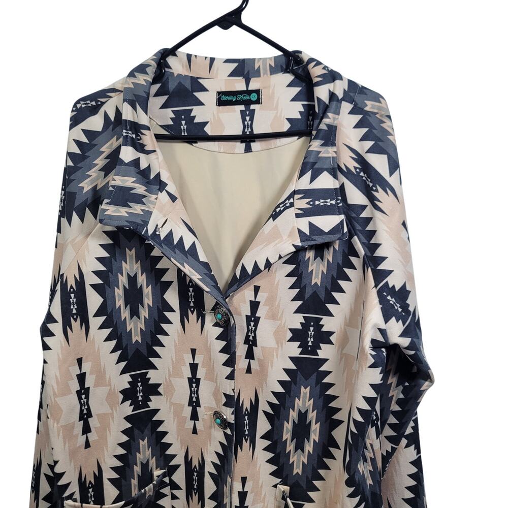 Sterling Kreek Western Wear Coat Featuring Southwestern Aztec Pattern Size 2X - Picture 3 of 8